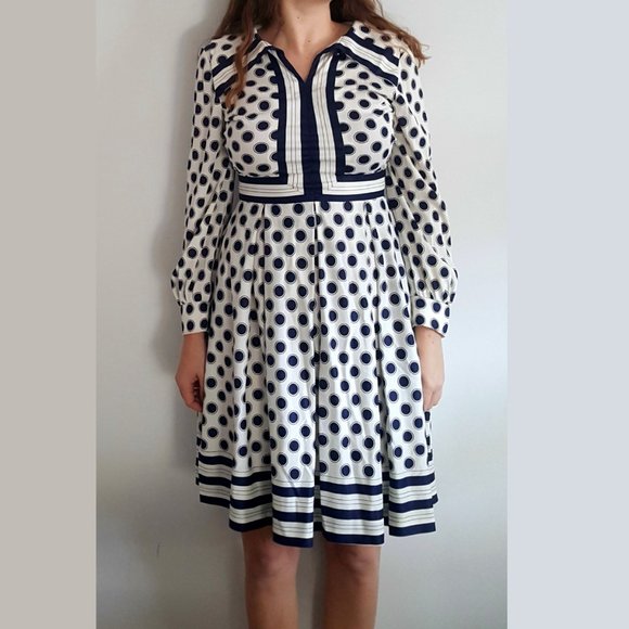 1960’s Polka Dot A-Line Dress w Extra Large Collar - Picture 1 of 7